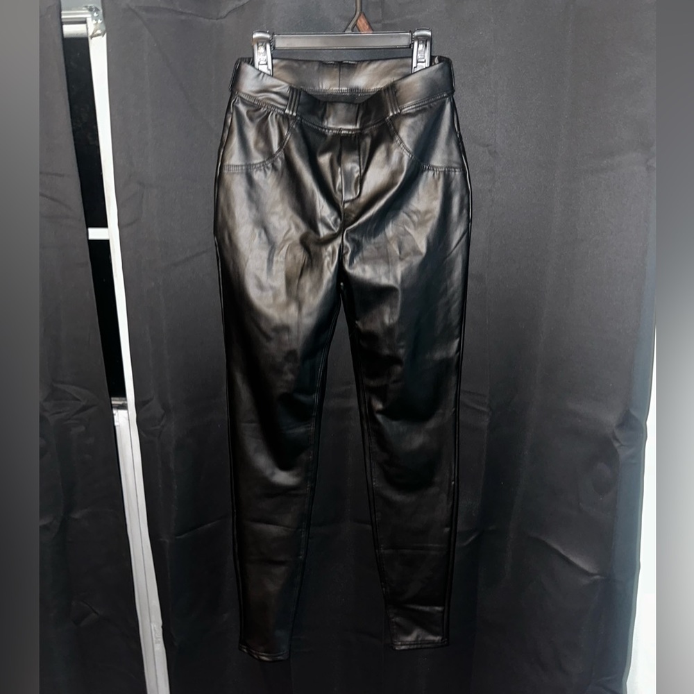 Faux leather black joggers - Picture 5 of 7